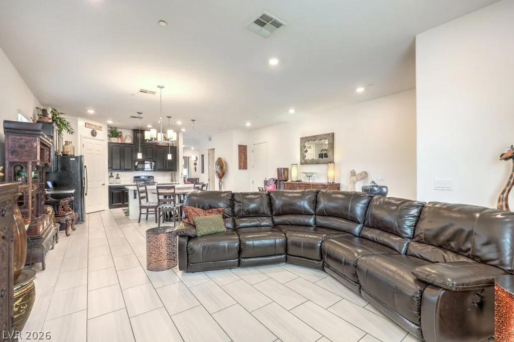 676 Otter Brook, Henderson, NV 89011