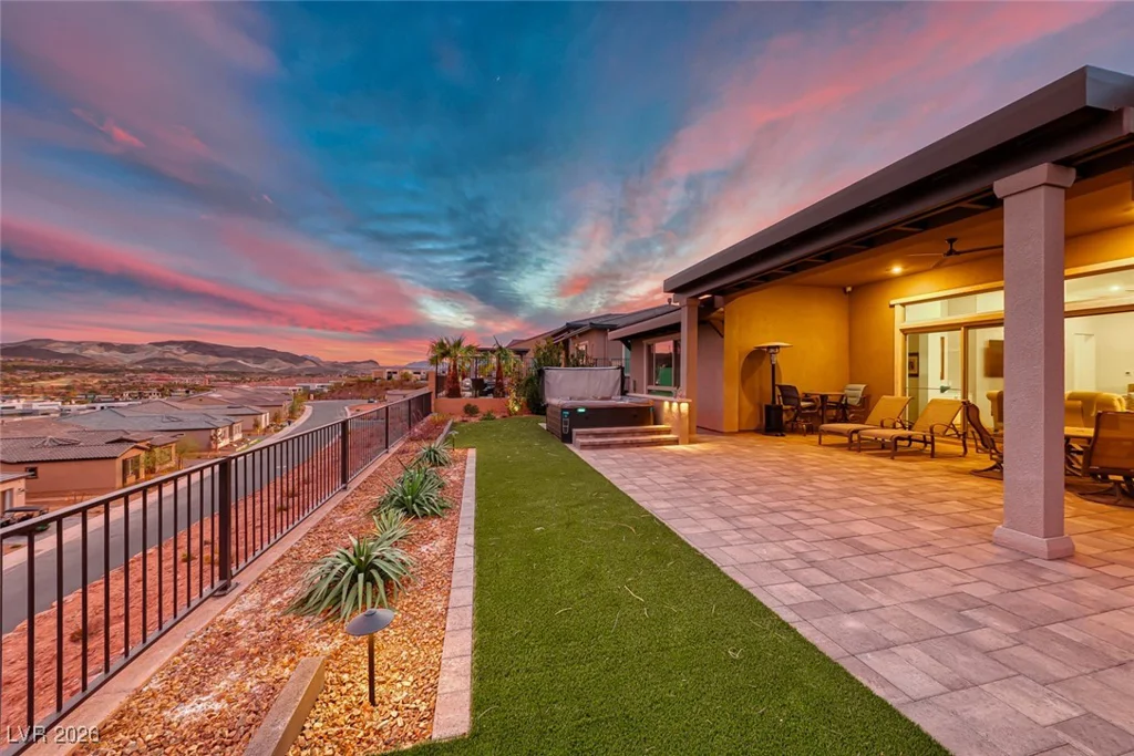 116 Stone Mesa, Henderson, NV 89011
