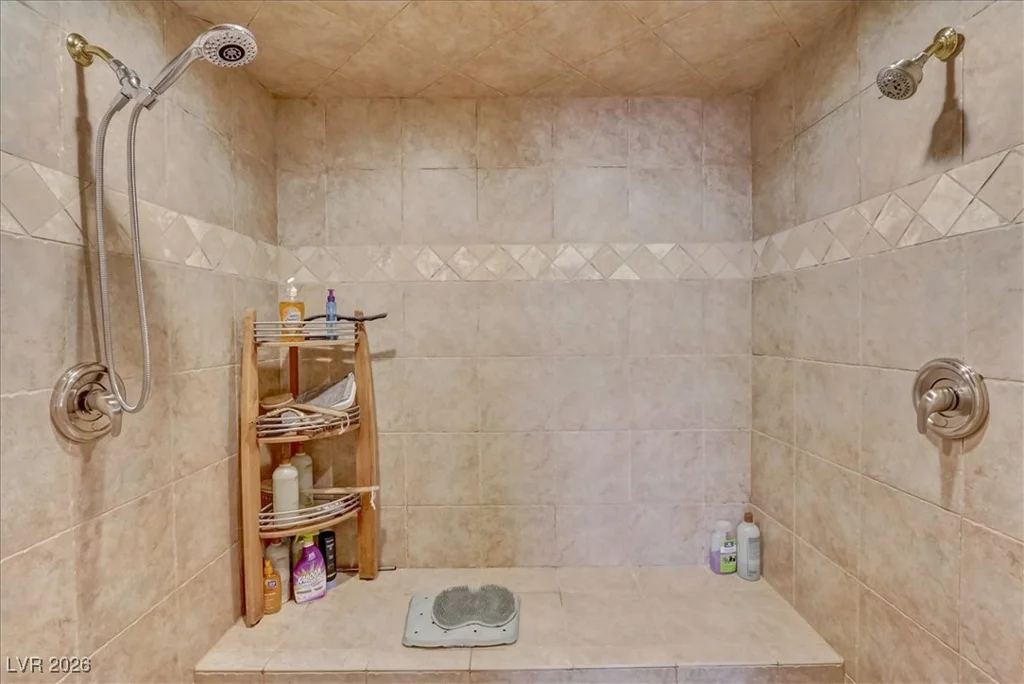 2500 Wimbledon, Las Vegas, NV 89107