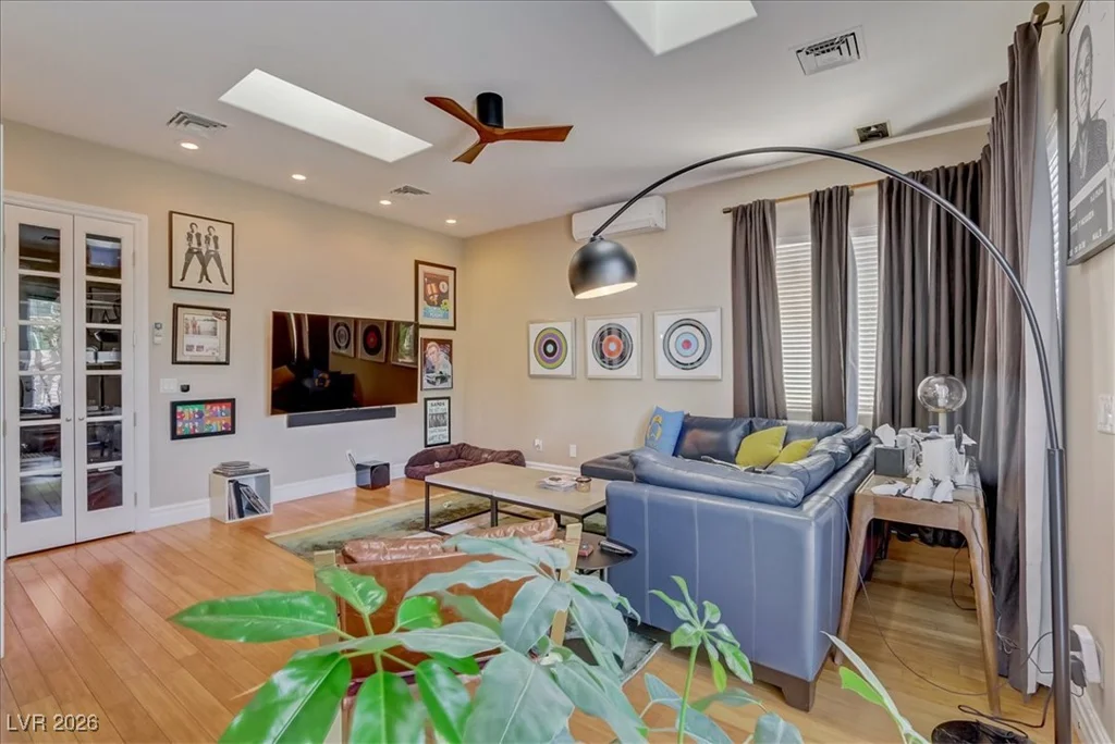 2500 Wimbledon, Las Vegas, NV 89107