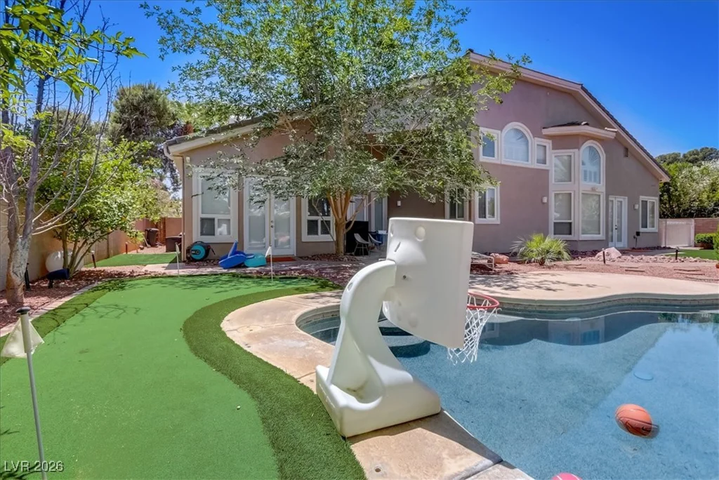 2500 Wimbledon, Las Vegas, NV 89107
