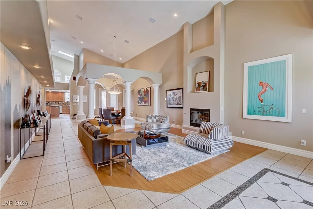 2500 Wimbledon, Las Vegas, NV 89107