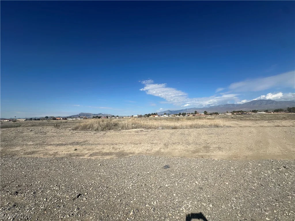960 Honeysuckle, Pahrump, NV 89048