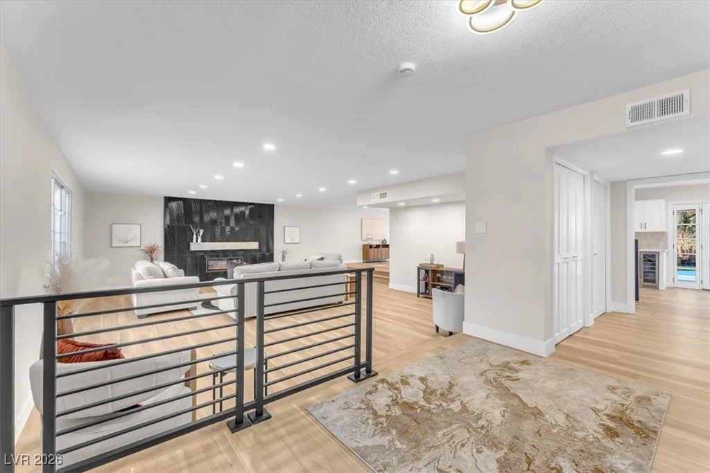 2868 Vista Del Sol, Las Vegas, NV 89120