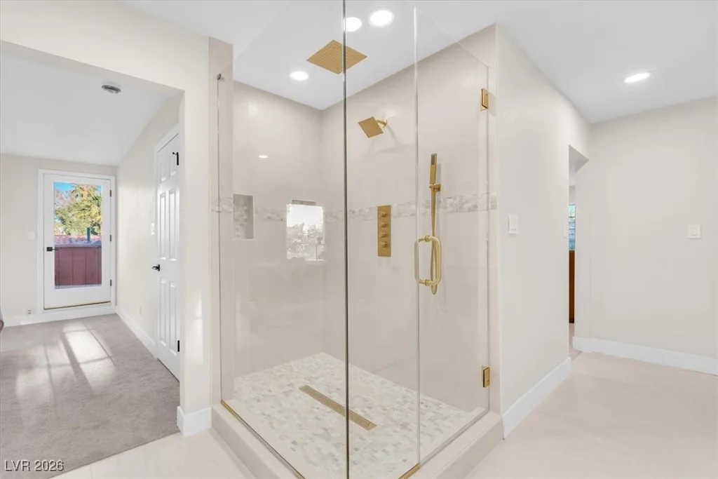 2868 Vista Del Sol, Las Vegas, NV 89120
