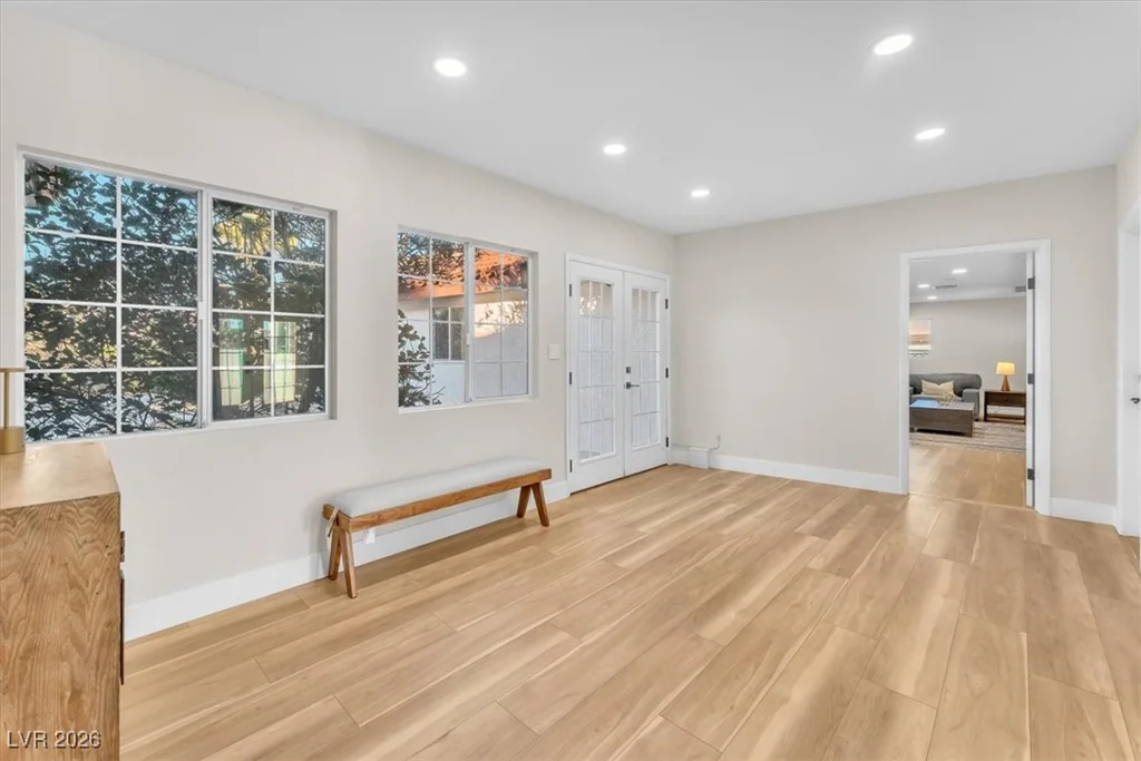 2868 Vista Del Sol, Las Vegas, NV 89120