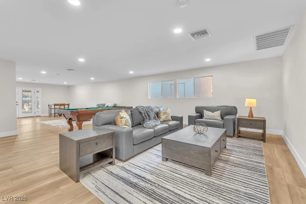 2868 Vista Del Sol, Las Vegas, NV 89120