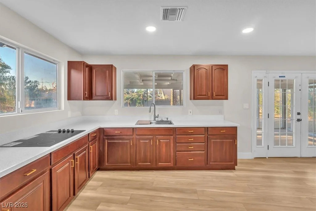 2868 Vista Del Sol, Las Vegas, NV 89120