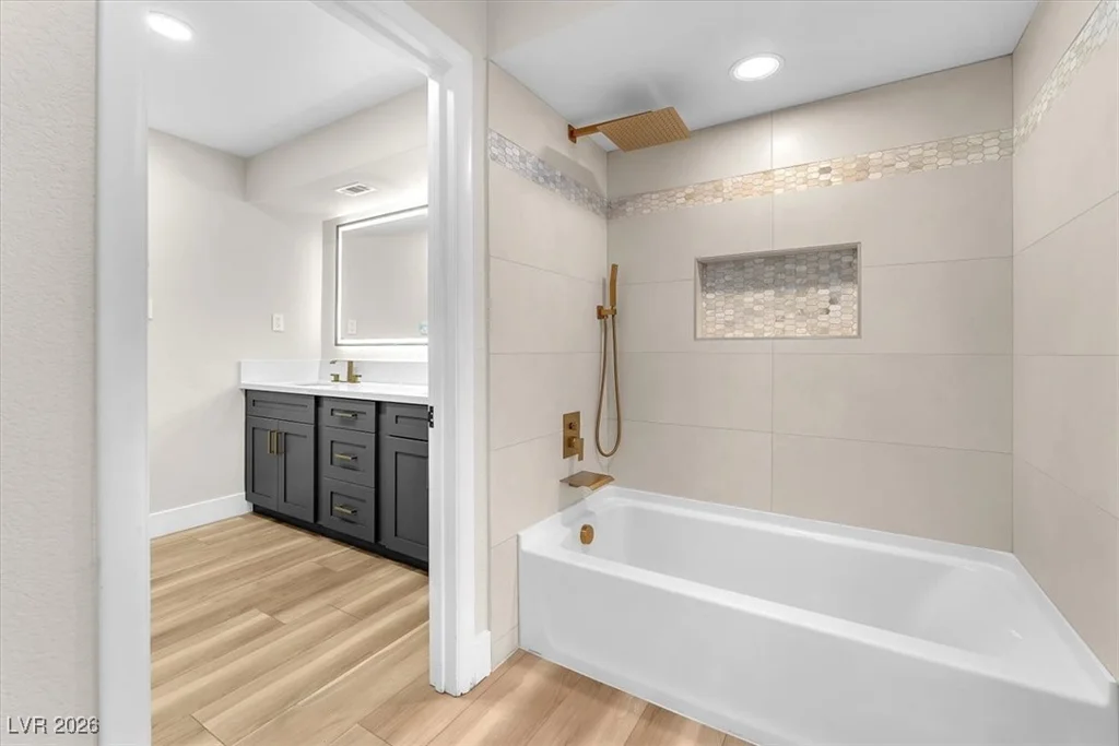 2868 Vista Del Sol, Las Vegas, NV 89120