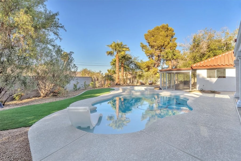 2868 Vista Del Sol, Las Vegas, NV 89120