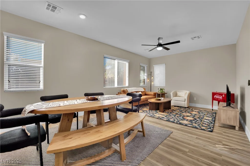 9378 Hilgard, Las Vegas, NV 89178