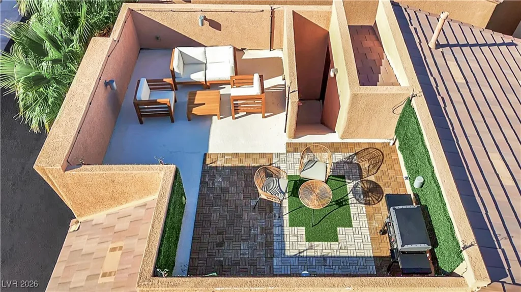 9378 Hilgard, Las Vegas, NV 89178