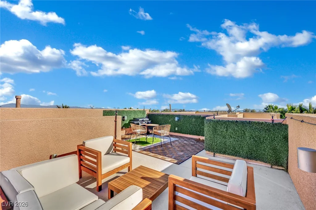 9378 Hilgard, Las Vegas, NV 89178