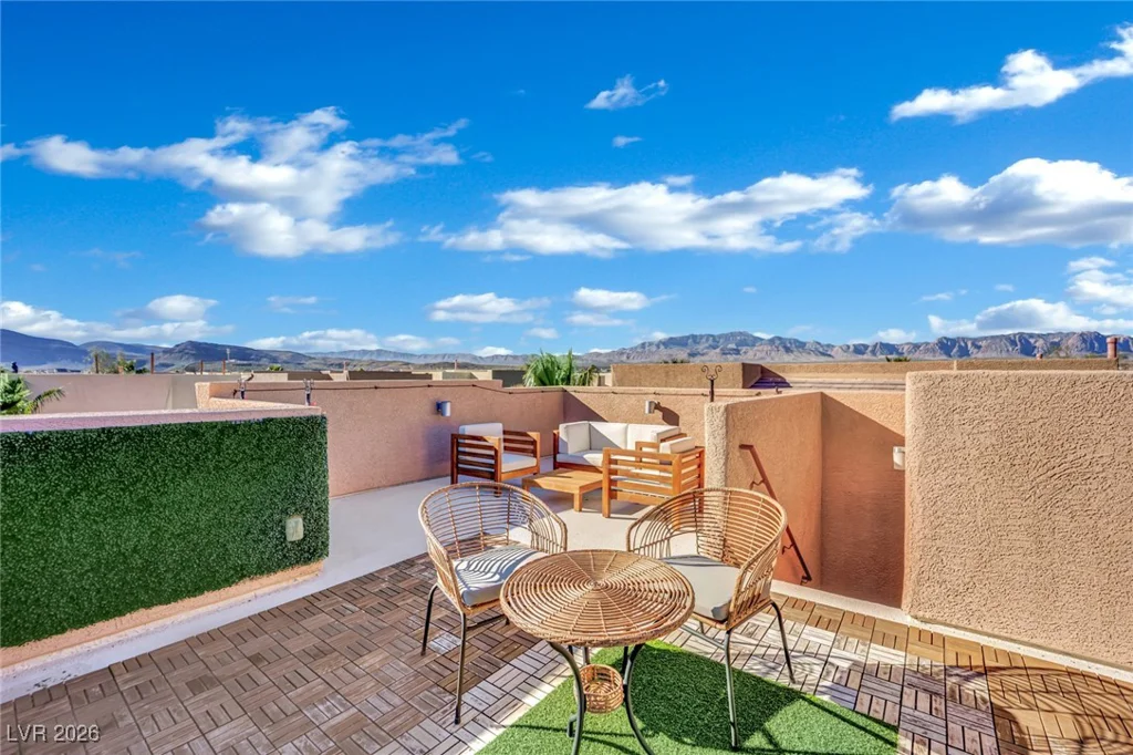 9378 Hilgard, Las Vegas, NV 89178