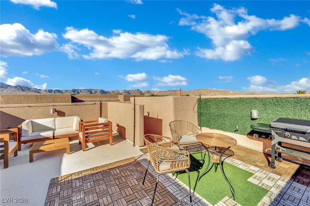 9378 Hilgard, Las Vegas, NV 89178