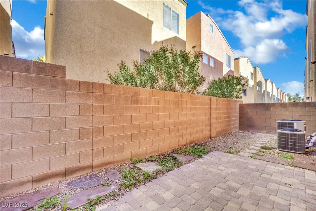 9378 Hilgard, Las Vegas, NV 89178