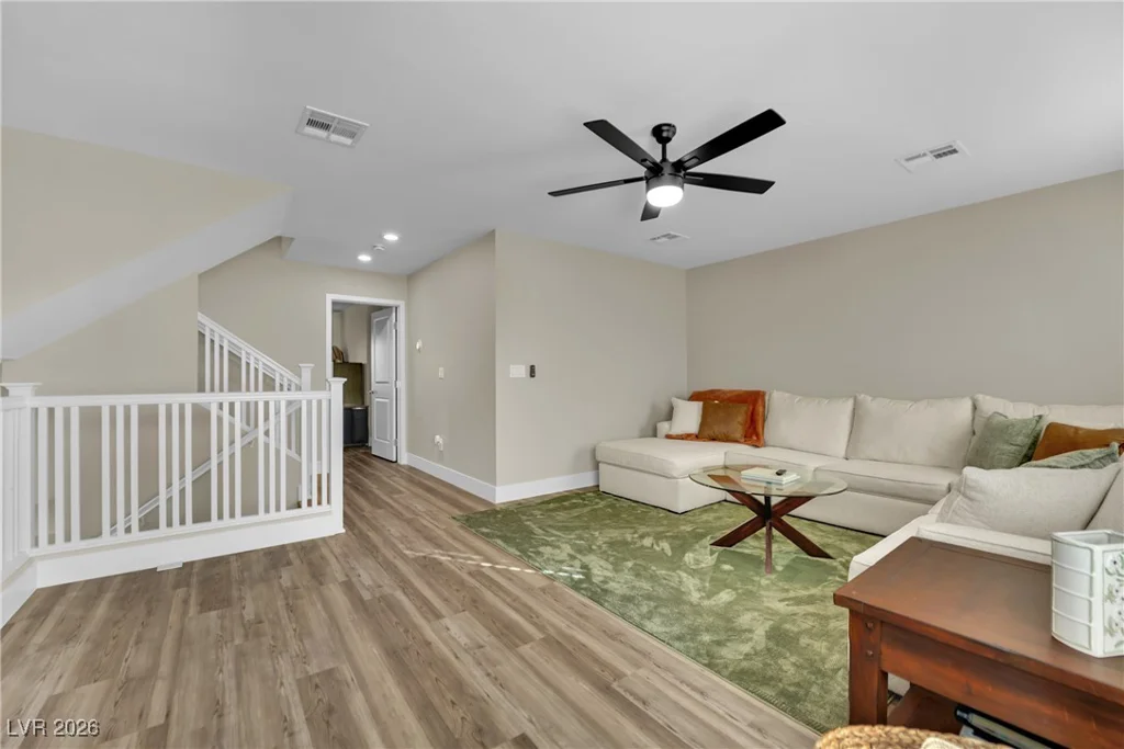 9378 Hilgard, Las Vegas, NV 89178
