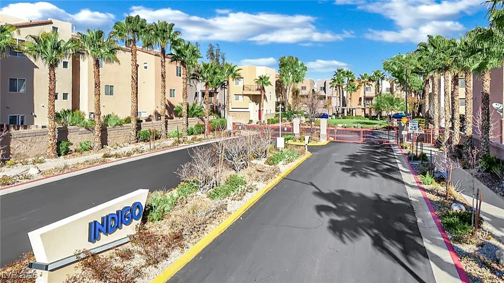 9378 Hilgard, Las Vegas, NV 89178