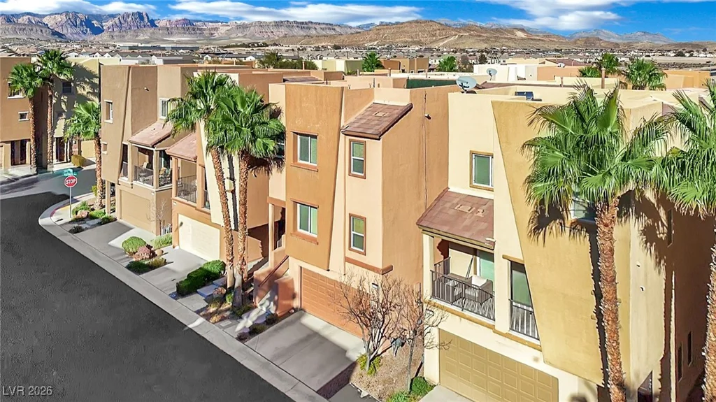 9378 Hilgard, Las Vegas, NV 89178
