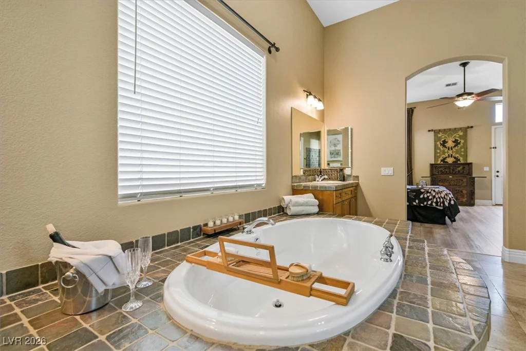 368 Via Sonador, Henderson, NV 89012
