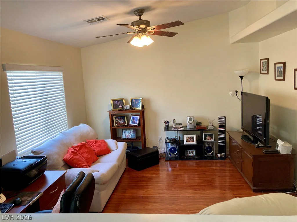 644 Newberry Springs, Las Vegas, NV 89148