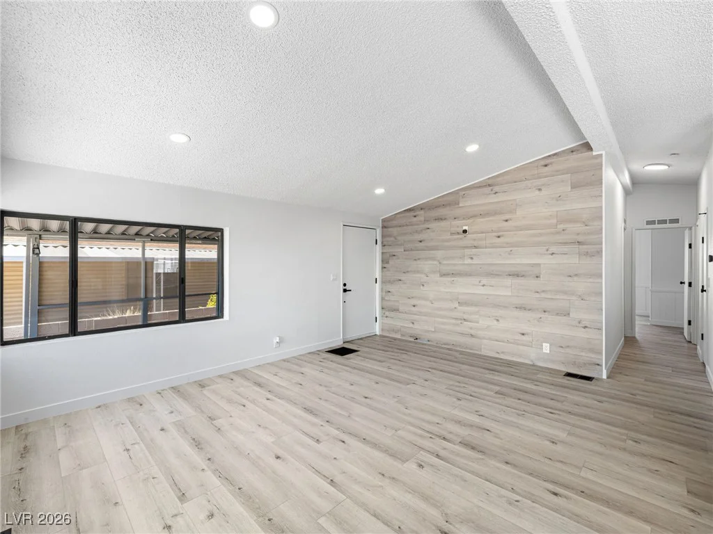 5466 Petaca, Las Vegas, NV 89122