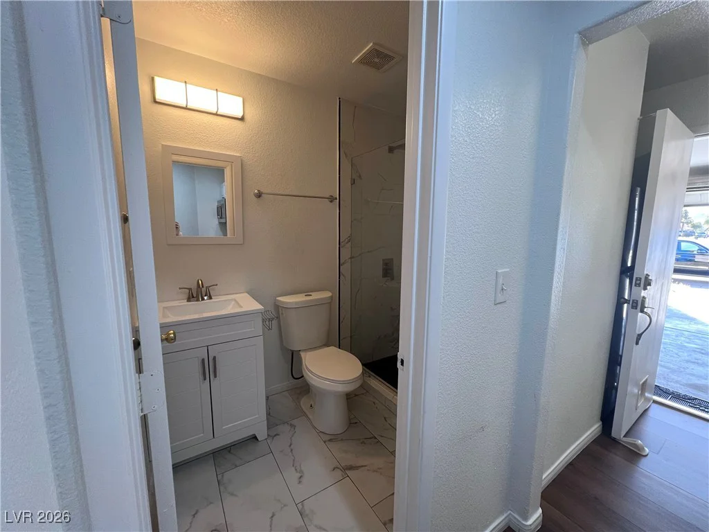 6370 Haleh, Las Vegas, NV 89141