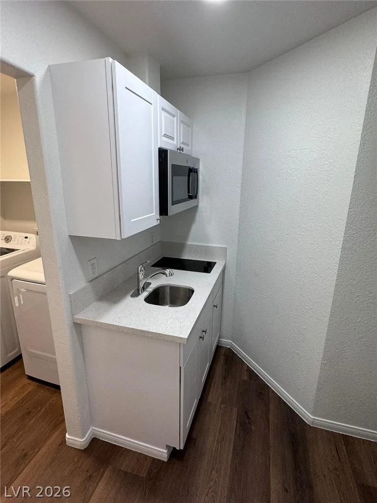 6370 Haleh, Las Vegas, NV 89141