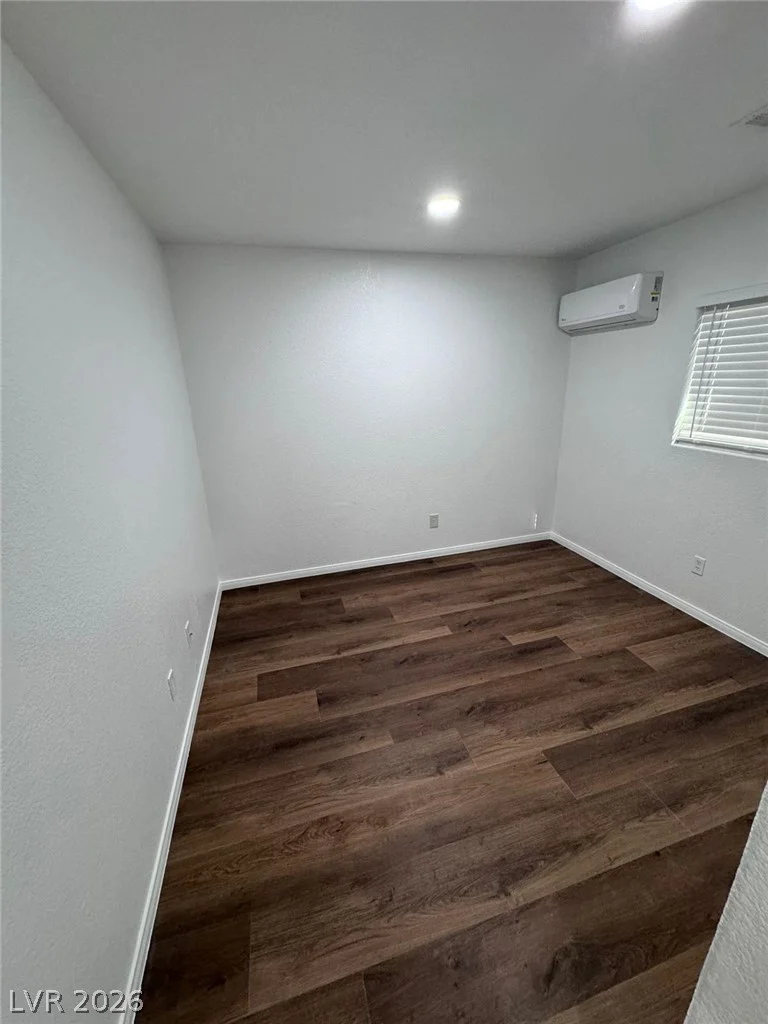 6370 Haleh, Las Vegas, NV 89141