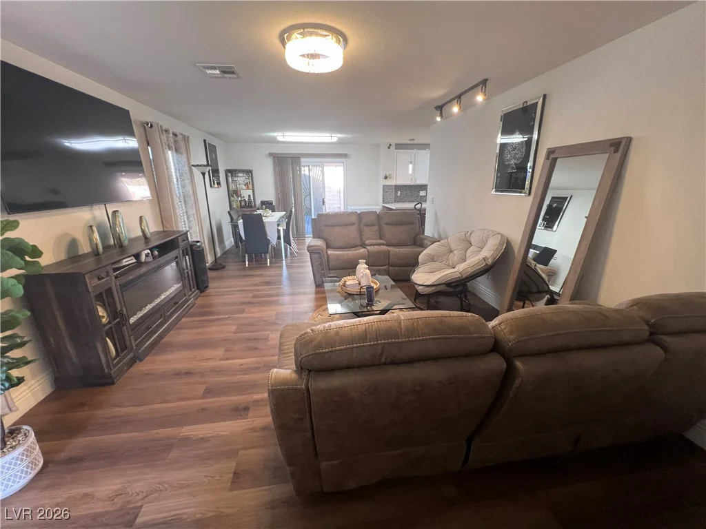 6370 Haleh, Las Vegas, NV 89141