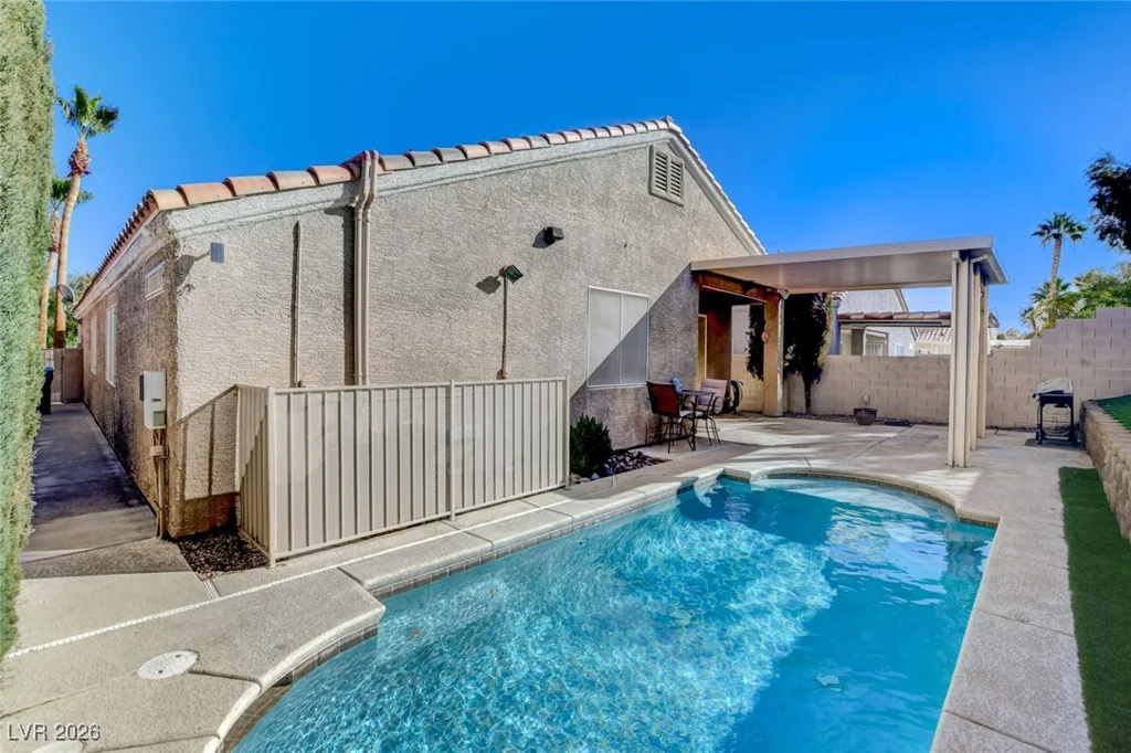 3329 Moon River, Las Vegas, NV 89129
