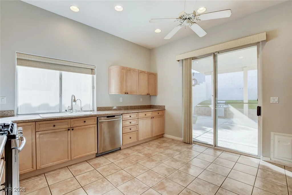 3329 Moon River, Las Vegas, NV 89129