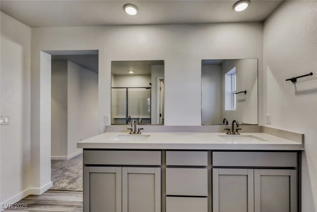 8496 Agate, Las Vegas, NV 89113