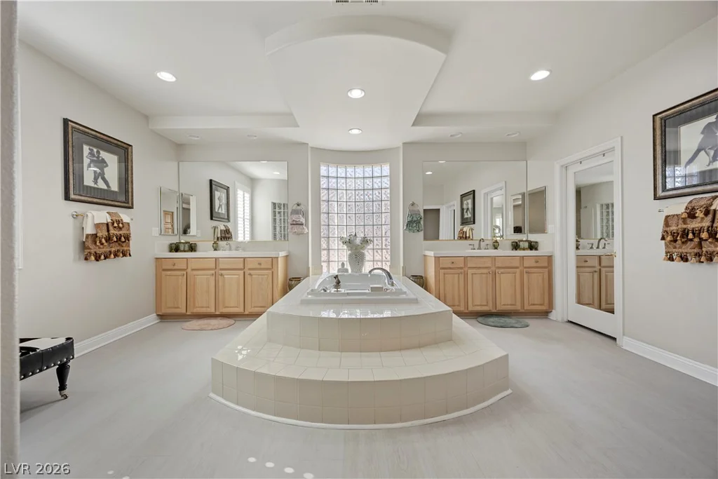 10721 Capesthorne, Las Vegas, NV 89135