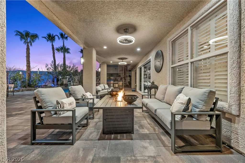 10721 Capesthorne, Las Vegas, NV 89135