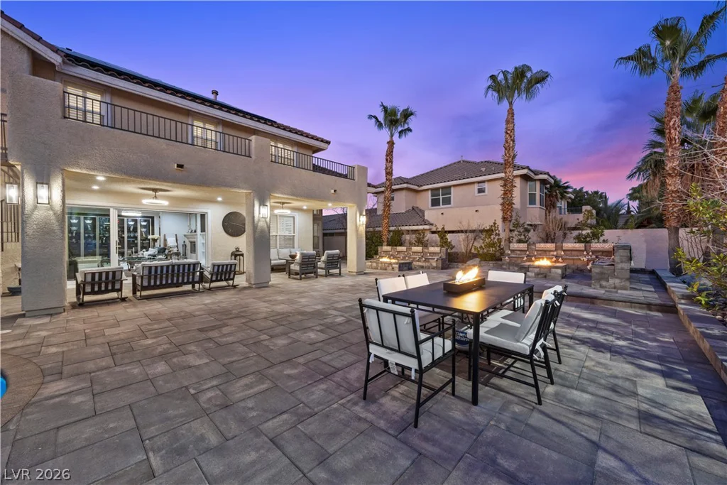 10721 Capesthorne, Las Vegas, NV 89135