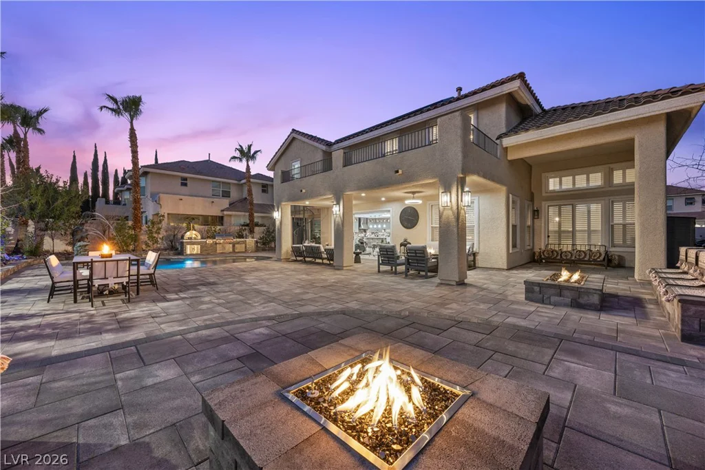 10721 Capesthorne, Las Vegas, NV 89135