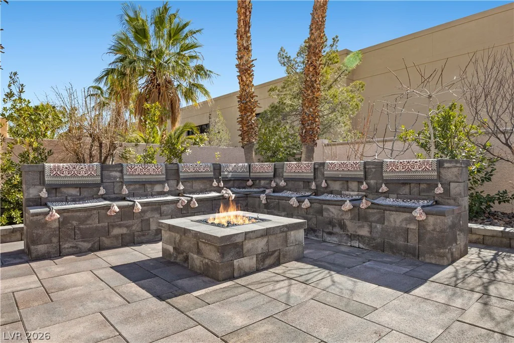 10721 Capesthorne, Las Vegas, NV 89135
