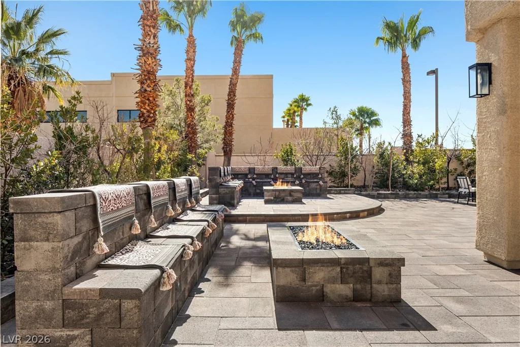 10721 Capesthorne, Las Vegas, NV 89135