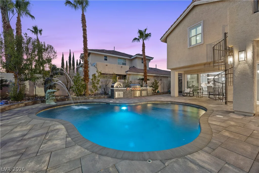 10721 Capesthorne, Las Vegas, NV 89135