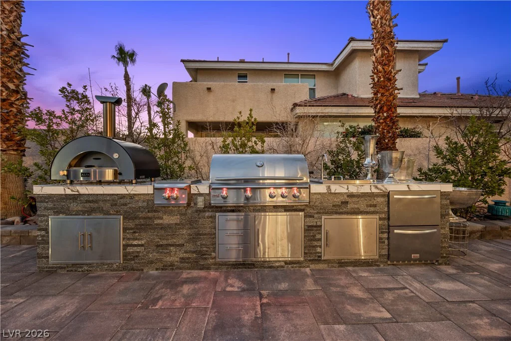 10721 Capesthorne, Las Vegas, NV 89135