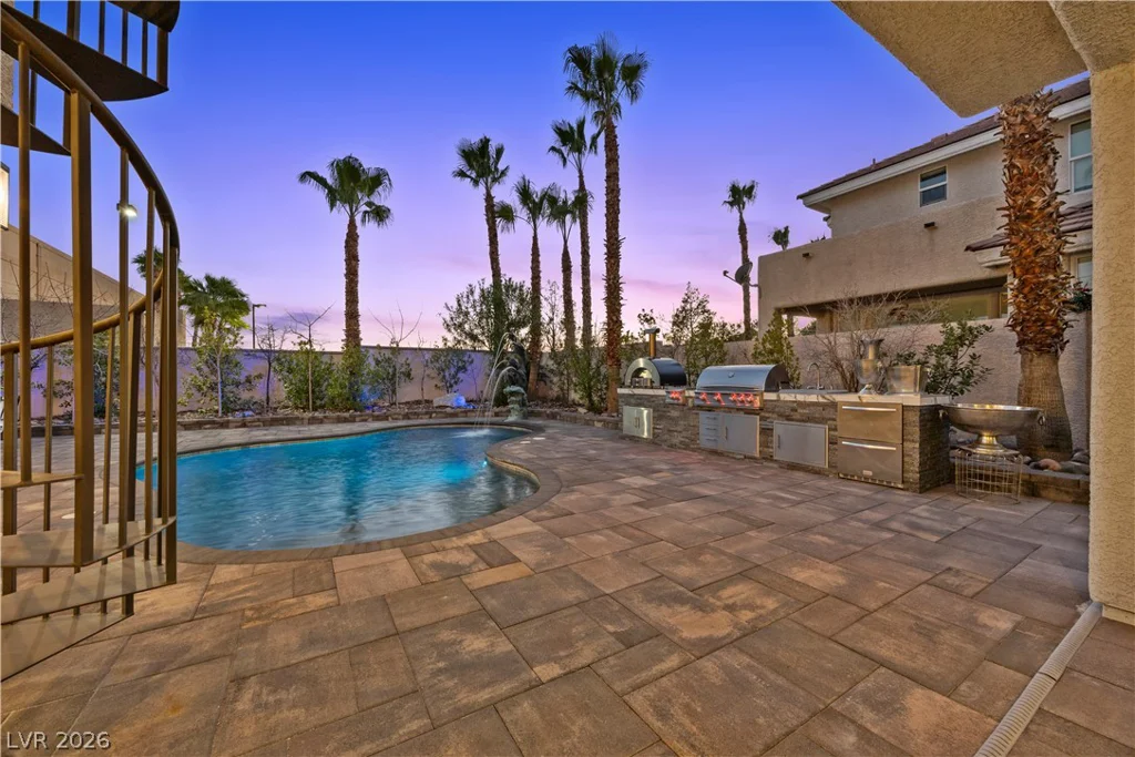 10721 Capesthorne, Las Vegas, NV 89135