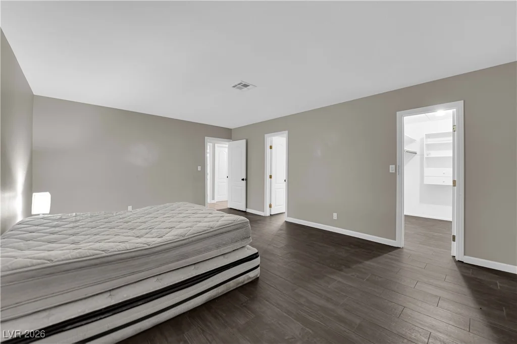 6500 Brushwood, Las Vegas, NV 89107