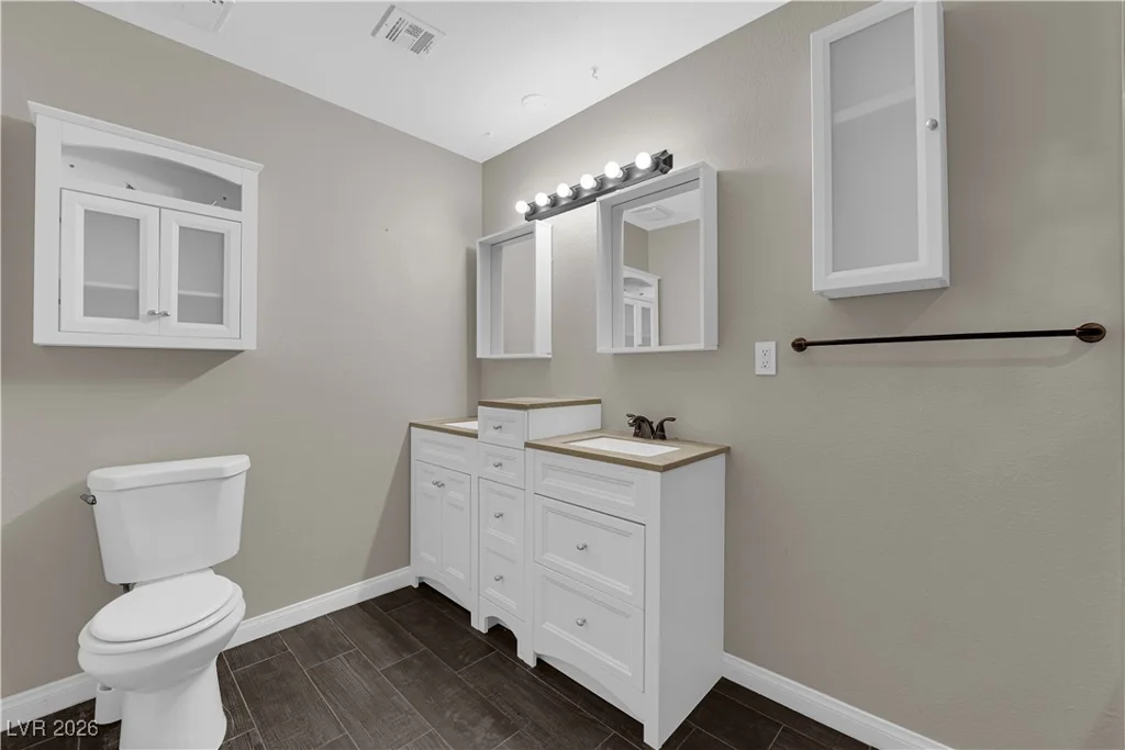 6500 Brushwood, Las Vegas, NV 89107