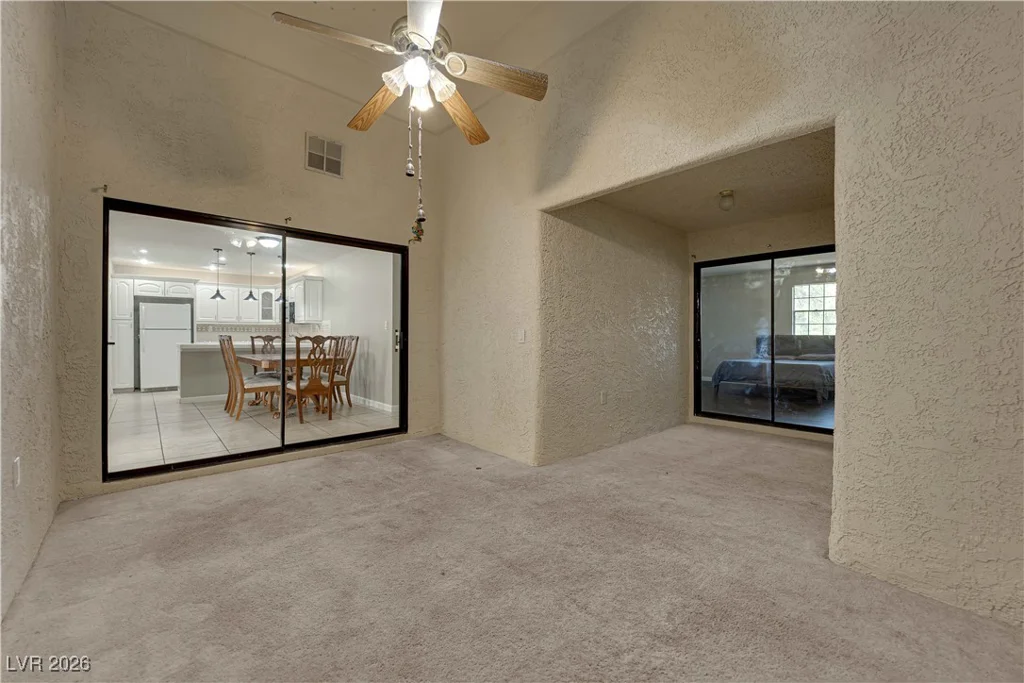 6500 Brushwood, Las Vegas, NV 89107