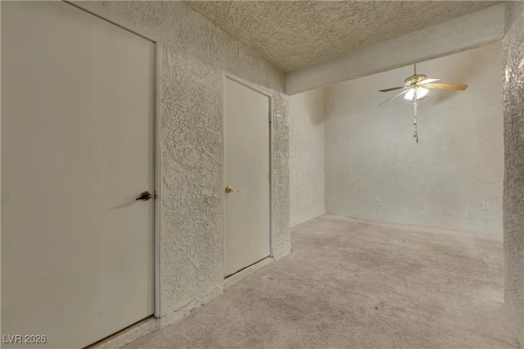 6500 Brushwood, Las Vegas, NV 89107