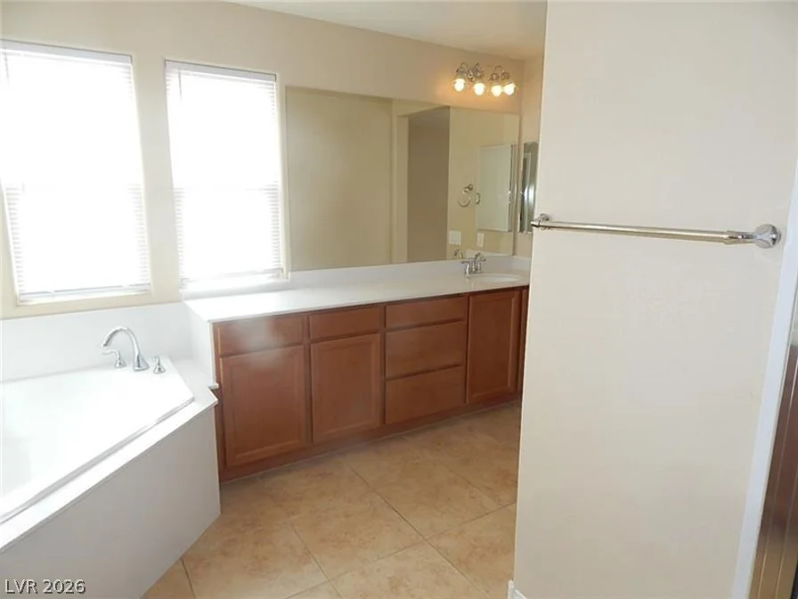 10007 Desert Bighorn, Las Vegas, NV 89166