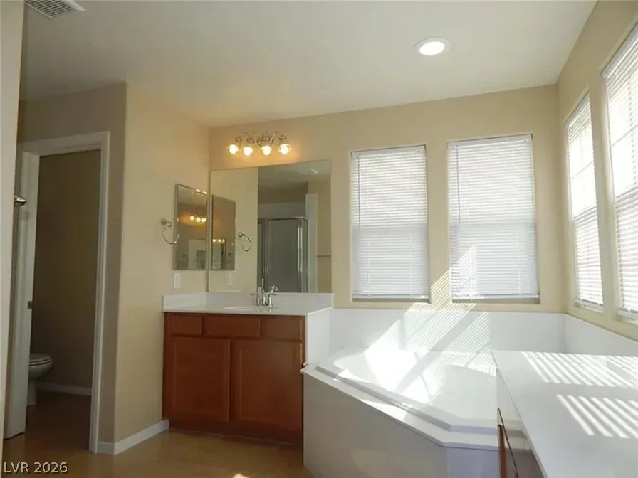 10007 Desert Bighorn, Las Vegas, NV 89166