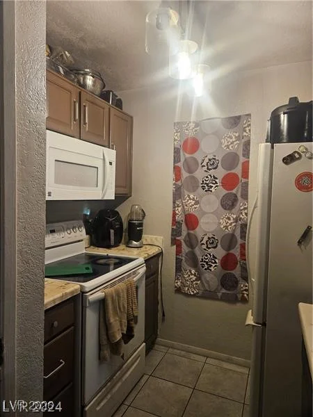 3976 Colors, Las Vegas, NV 89103