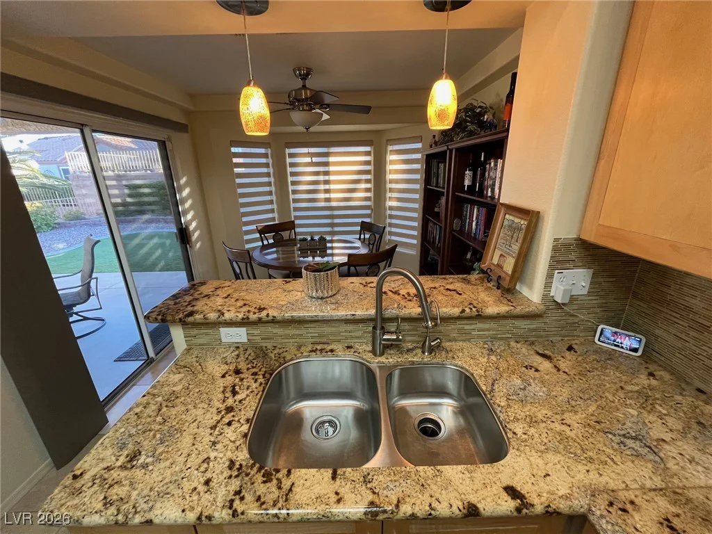 11021 Rackhurst, Las Vegas, NV 89134